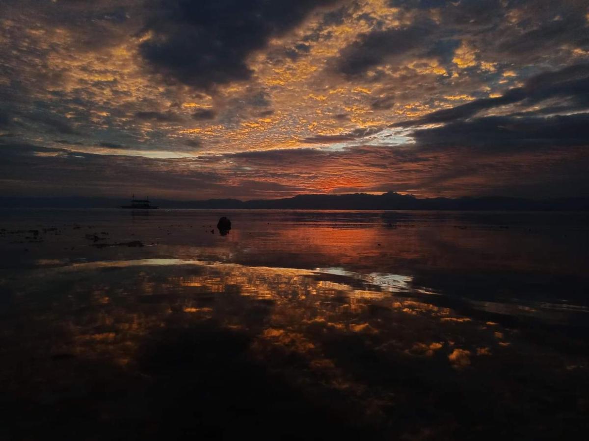 Tauig Beach Resort Moalboal Exteriér fotografie